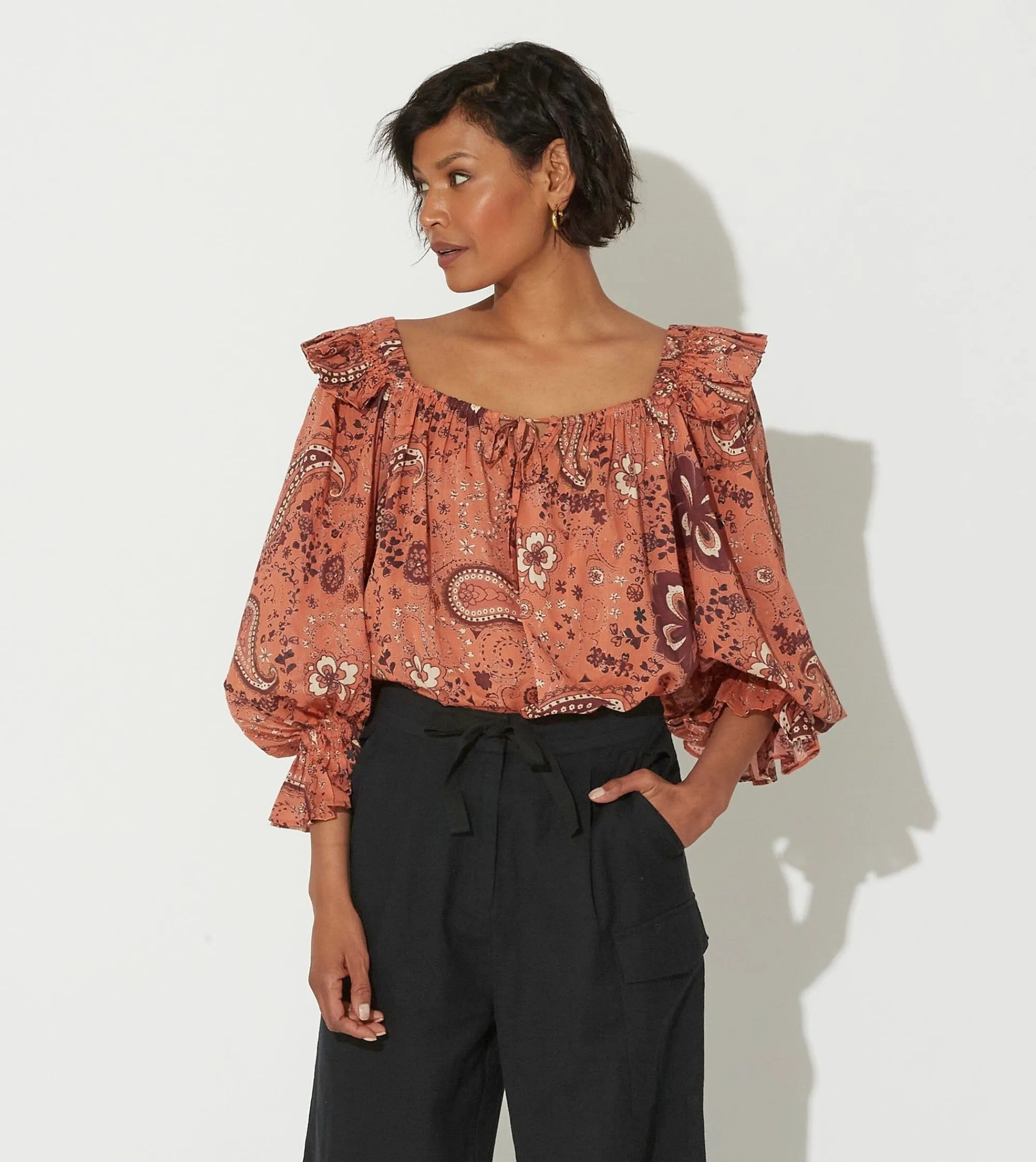 Cleobella Tops-Neve Blouserhode Paisley